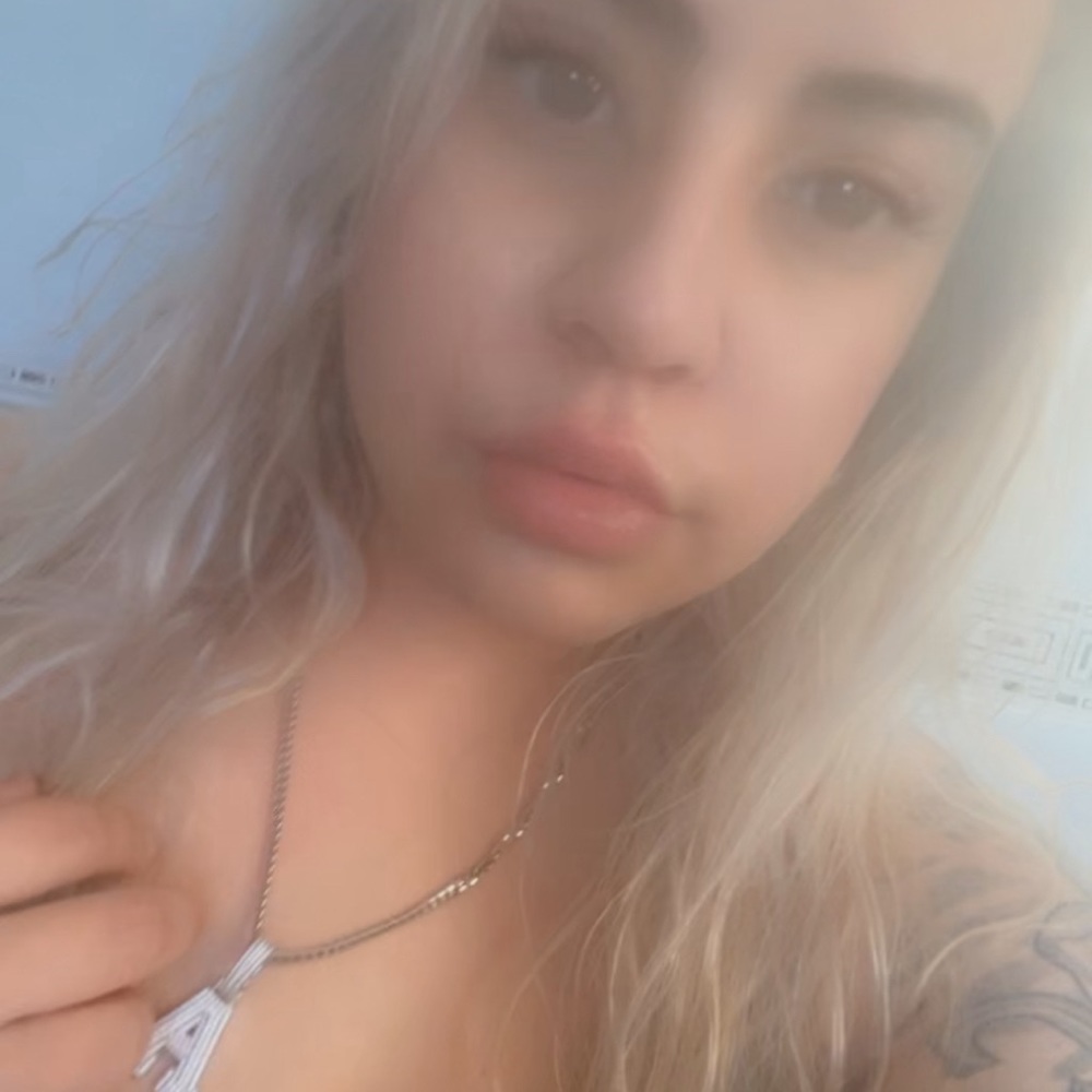 Meet your Posher, Alexandra